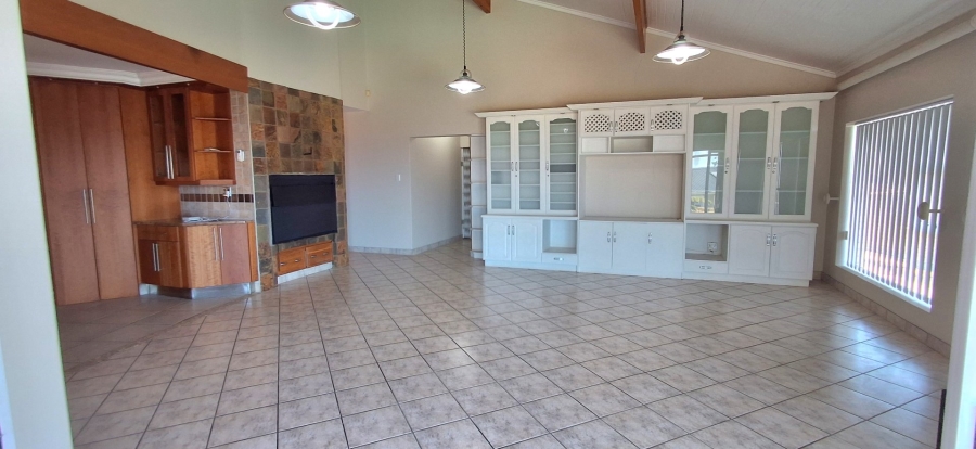 3 Bedroom Property for Sale in Mossel Bay Ext 15 Western Cape